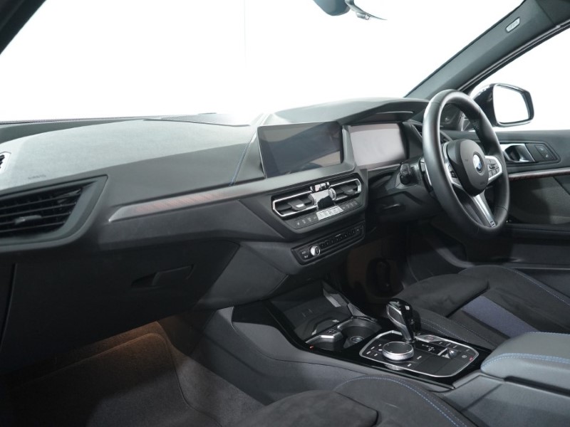 2023 (73) BMW 1 SERIES M135i xDrive 5dr Step Auto 3484033