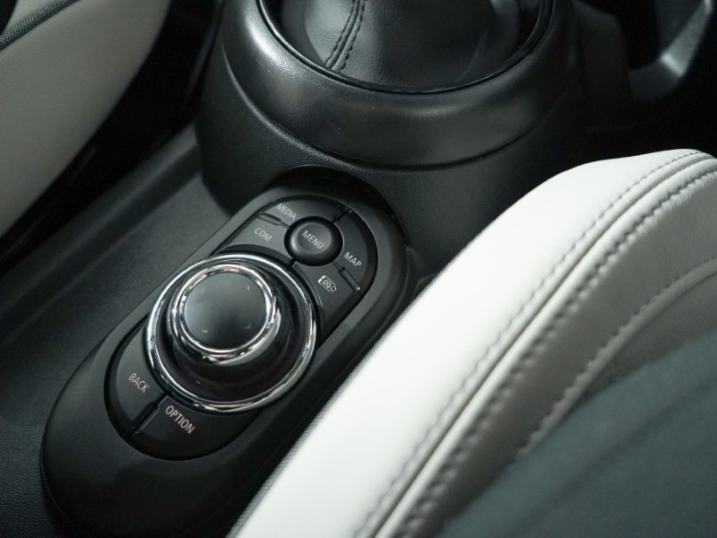 2023 (23) MINI HATCHBACK 1.5 Cooper Exclusive 5dr 3474436