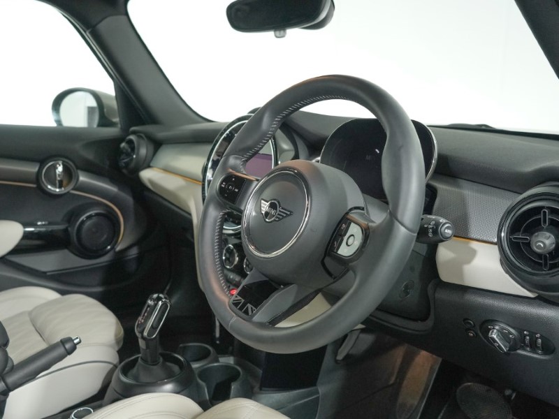 2023 (23) MINI HATCHBACK 1.5 Cooper Exclusive 5dr 3474405