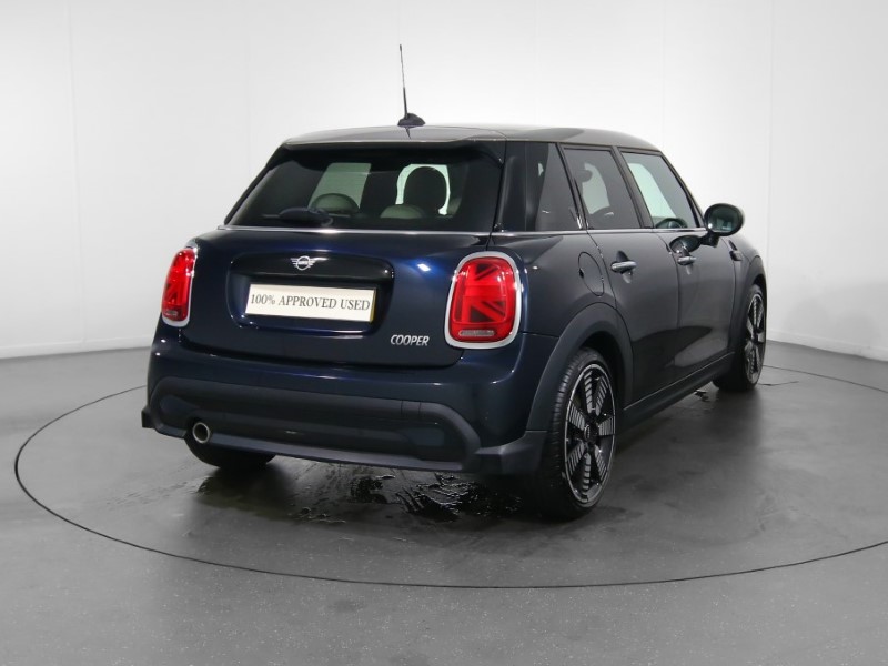 2023 (23) MINI HATCHBACK 1.5 Cooper Exclusive 5dr 3474402