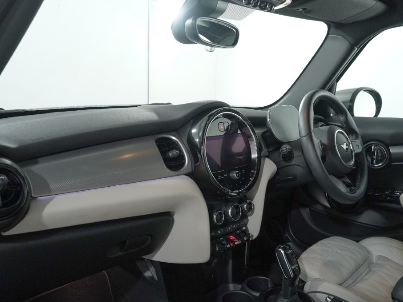 2023 (23) MINI HATCHBACK 1.5 Cooper Exclusive 5dr 3474416