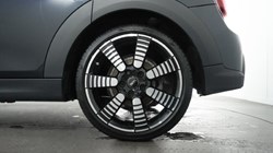 2023 (23) MINI HATCHBACK 1.5 Cooper Exclusive 5dr 3474414