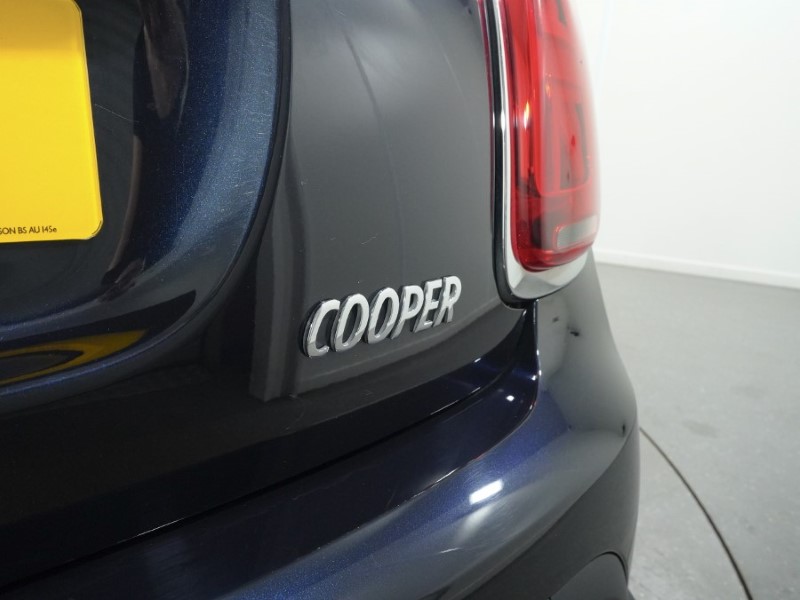 2023 (23) MINI HATCHBACK 1.5 Cooper Exclusive 5dr 3474412