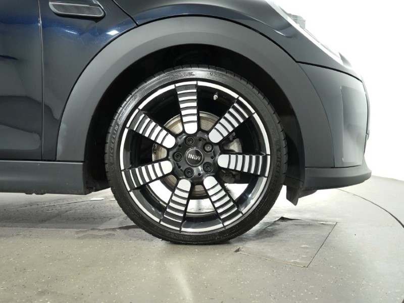 2023 (23) MINI HATCHBACK 1.5 Cooper Exclusive 5dr 3474404