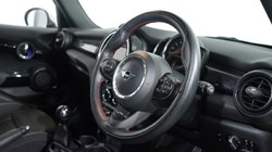 2019 (19) MINI HATCHBACK 2.0 Cooper S Sport II 5dr 3499852