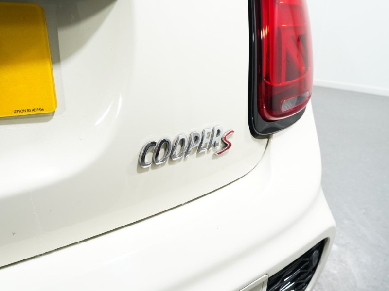 2019 (19) MINI HATCHBACK 2.0 Cooper S Sport II 5dr 3499849