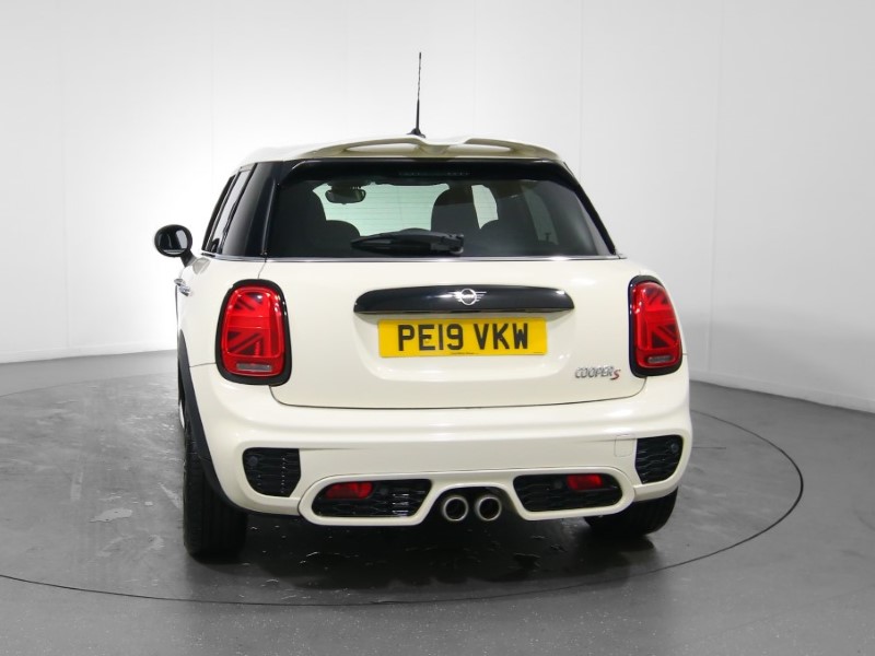2019 (19) MINI HATCHBACK 2.0 Cooper S Sport II 5dr 3499891