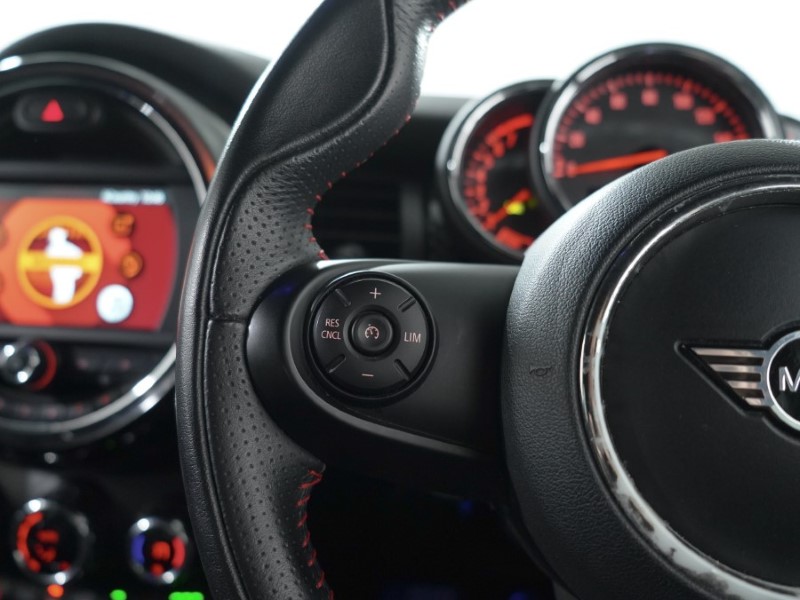 2019 (19) MINI HATCHBACK 2.0 Cooper S Sport II 5dr 3499880