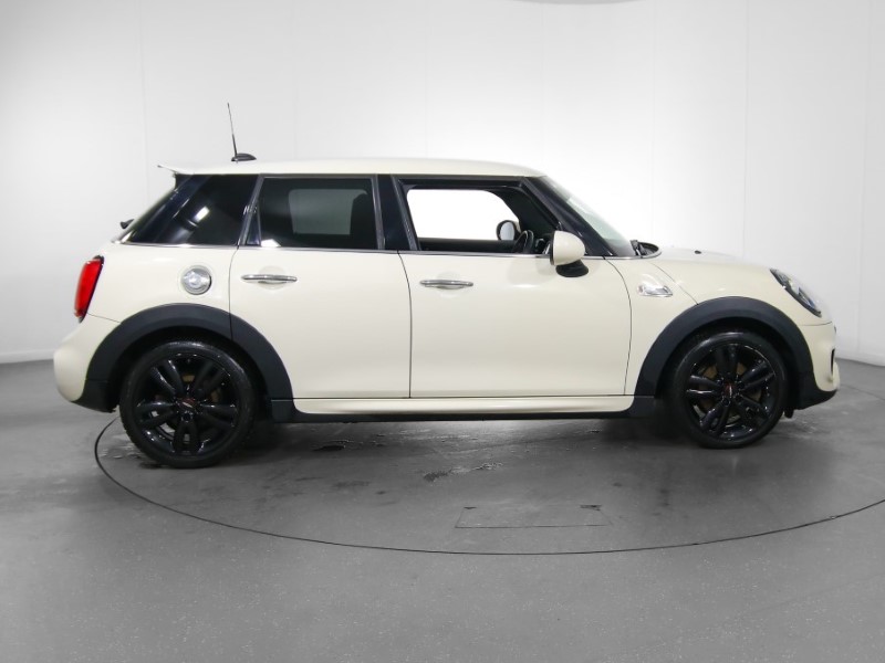 2019 (19) MINI HATCHBACK 2.0 Cooper S Sport II 5dr 3499893