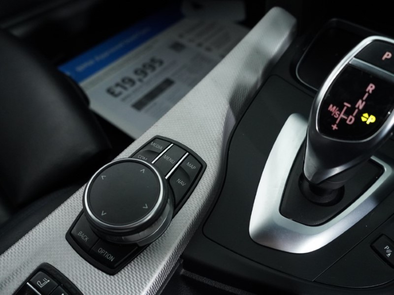 2019 (19) BMW 4 SERIES 420i M Sport 2dr Auto 3540329