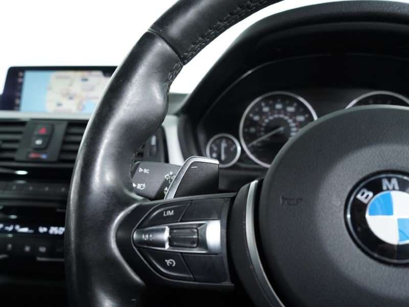 2019 (19) BMW 4 SERIES 420i M Sport 2dr Auto 3540337