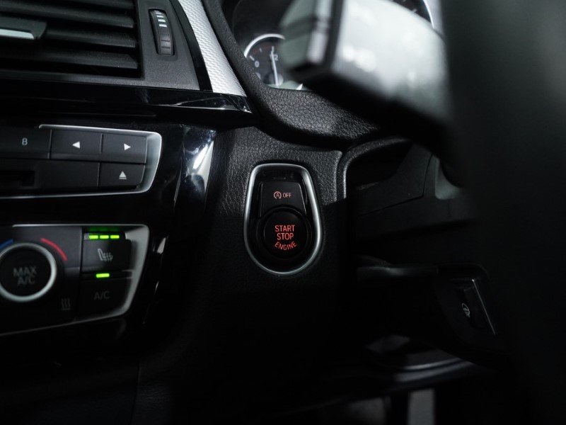 2019 (19) BMW 4 SERIES 420i M Sport 2dr Auto 3540326