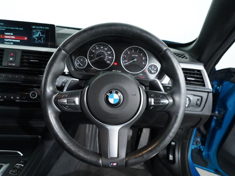 2019 (19) BMW 4 SERIES 420i M Sport 2dr Auto 3540324