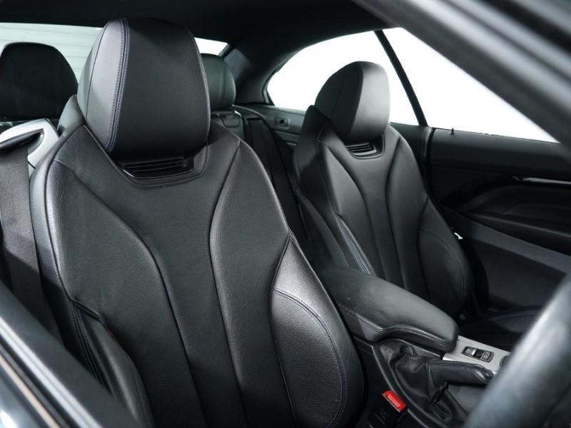 2019 (19) BMW 4 SERIES 420i M Sport 2dr Auto 3540345