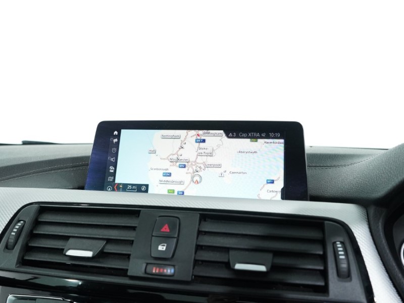 2019 (19) BMW 4 SERIES 420i M Sport 2dr Auto 3540327