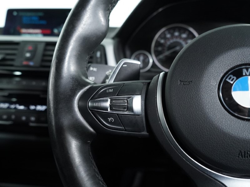 2019 (19) BMW 4 SERIES 420i M Sport 2dr Auto 3540336