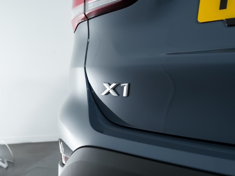 2019 (69) BMW X1 sDrive 18d xLine 5dr Step Auto 3518964