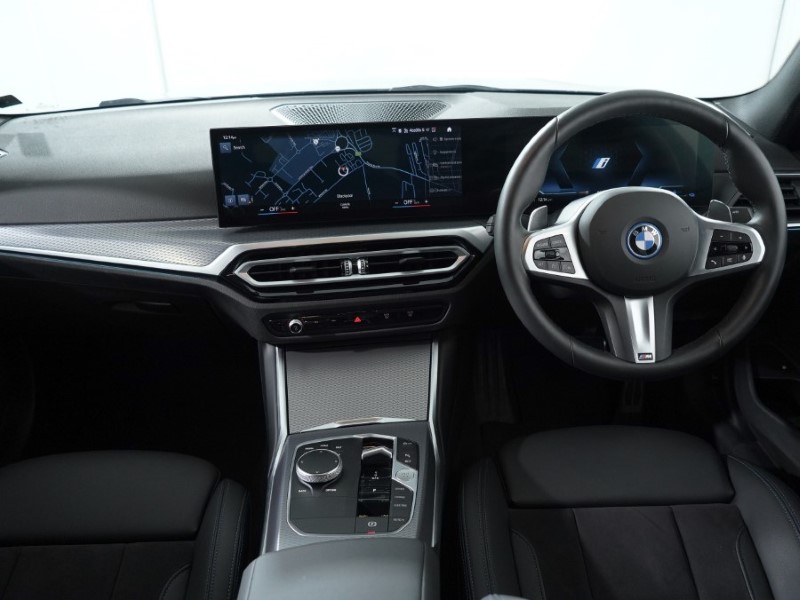 2024 (73) BMW 3 SERIES 330e M Sport 4dr Step Auto 3500063