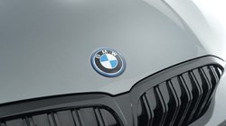 2024 (73) BMW 3 SERIES 330e M Sport 4dr Step Auto 3500055