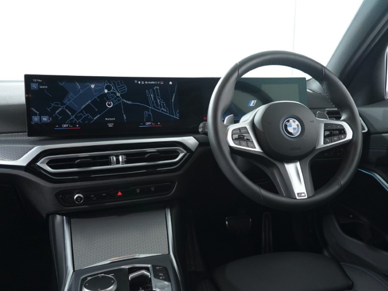 2024 (73) BMW 3 SERIES 330e M Sport 4dr Step Auto 3500064