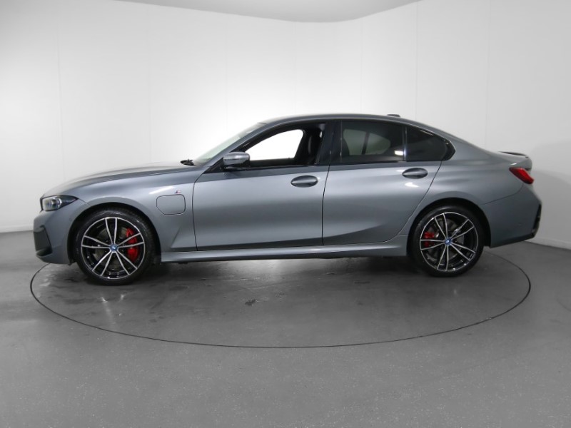 2024 (73) BMW 3 SERIES 330e M Sport 4dr Step Auto 3500087