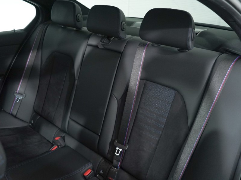 2024 (73) BMW 3 SERIES 330e M Sport 4dr Step Auto 3500062