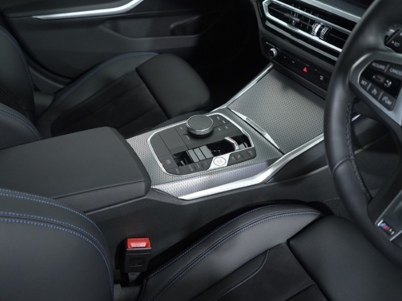 2024 (73) BMW 3 SERIES 330e M Sport 4dr Step Auto 3500052