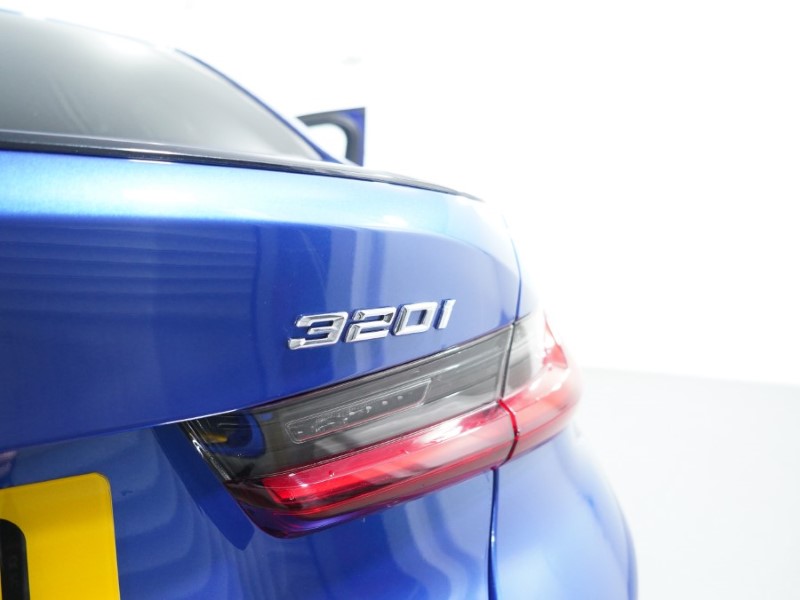 2024 (24) BMW 3 SERIES 320i M Sport 4dr Step Auto 3502697