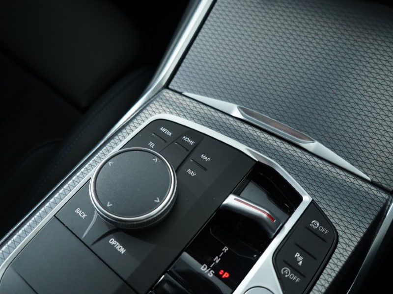 2024 (24) BMW 3 SERIES 320i M Sport 4dr Step Auto 3502720