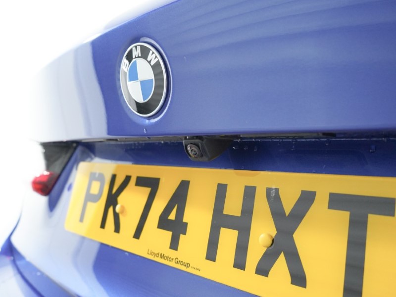 2024 (74) BMW 3 SERIES 320i M Sport 4dr Step Auto 3693633