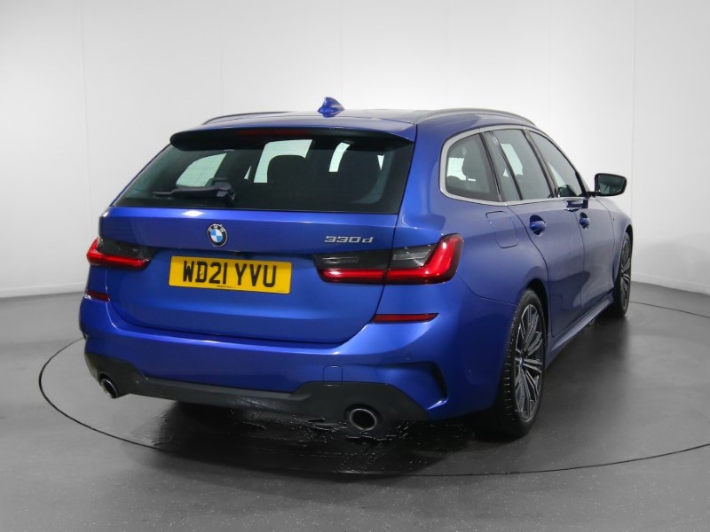 2021 (21) BMW 3 SERIES 330d MHT M Sport 5dr Step Auto 3545944