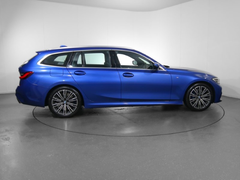 2021 (21) BMW 3 SERIES 330d MHT M Sport 5dr Step Auto 3545945