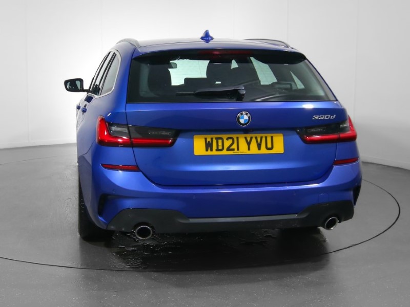 2021 (21) BMW 3 SERIES 330d MHT M Sport 5dr Step Auto 3545943