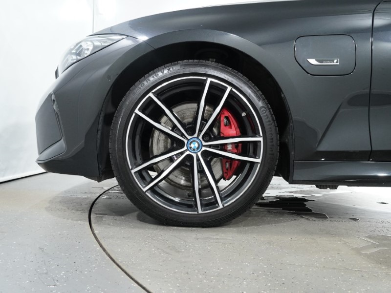 2022 (72) BMW 3 SERIES 330e M Sport 5dr Step Auto 3527220