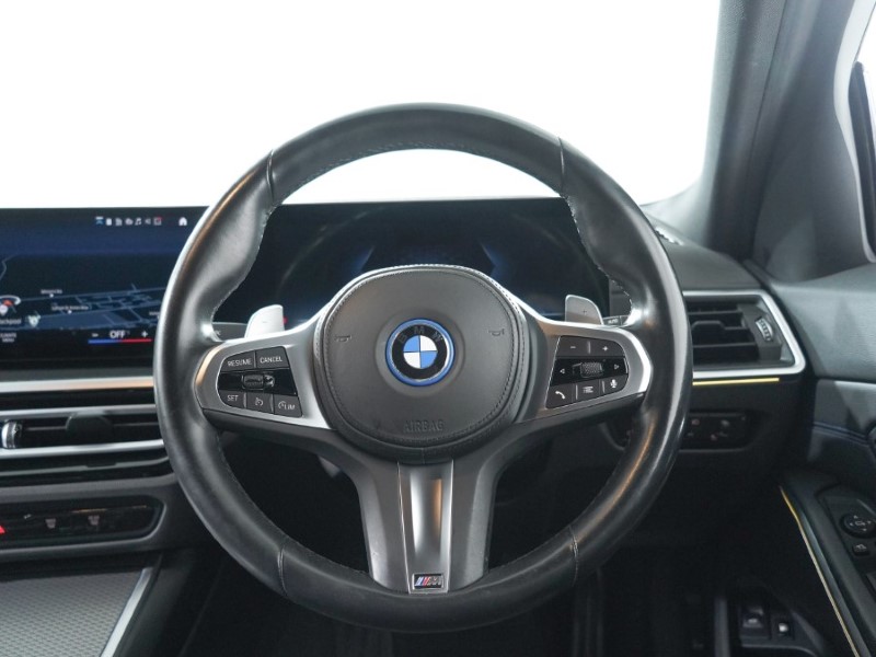 2022 (72) BMW 3 SERIES 330e M Sport 5dr Step Auto 3527227