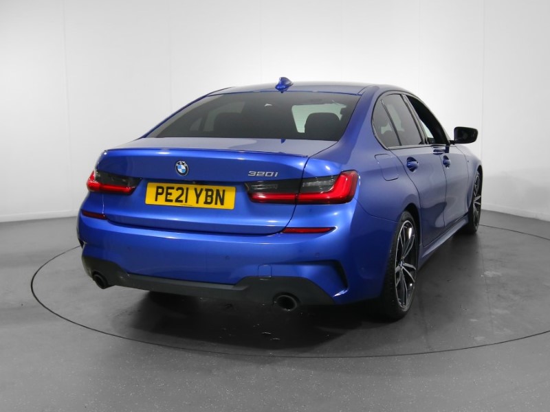 2021 (21) BMW 3 SERIES 320i M Sport 4dr Step Auto 3542382