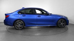 2021 (21) BMW 3 SERIES 320i M Sport 4dr Step Auto 3542383