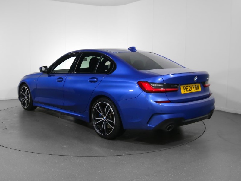 2021 (21) BMW 3 SERIES 320i M Sport 4dr Step Auto 3542380