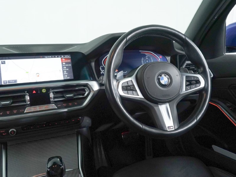 2021 (21) BMW 3 SERIES 320i M Sport 4dr Step Auto 3542356