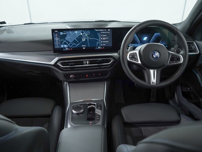 2024 (73) BMW 3 SERIES 330e M Sport 4dr Step Auto 3524175