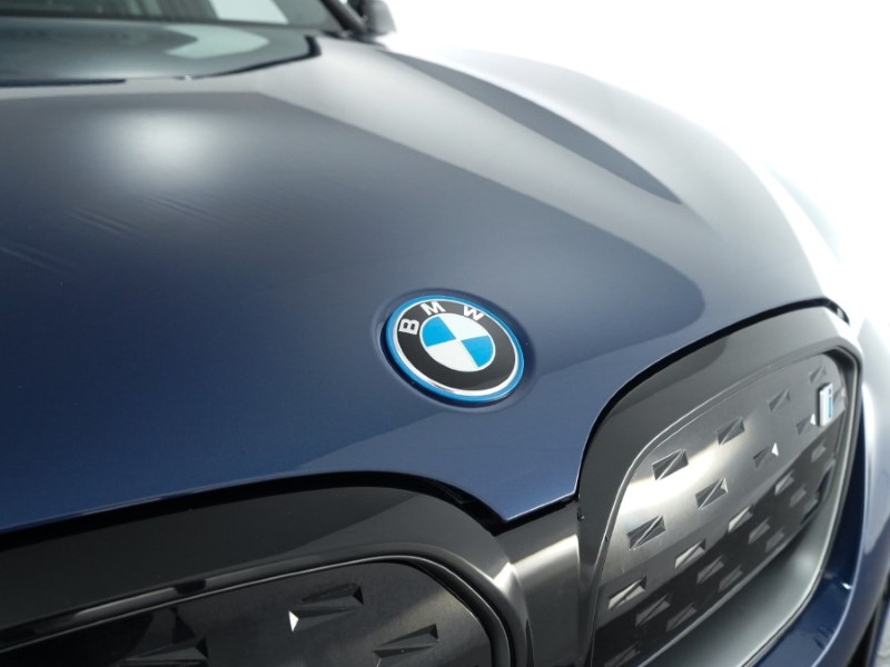 2022 (72) BMW iX3 210kW M Sport Pro 80kWh 5dr Auto 3547189