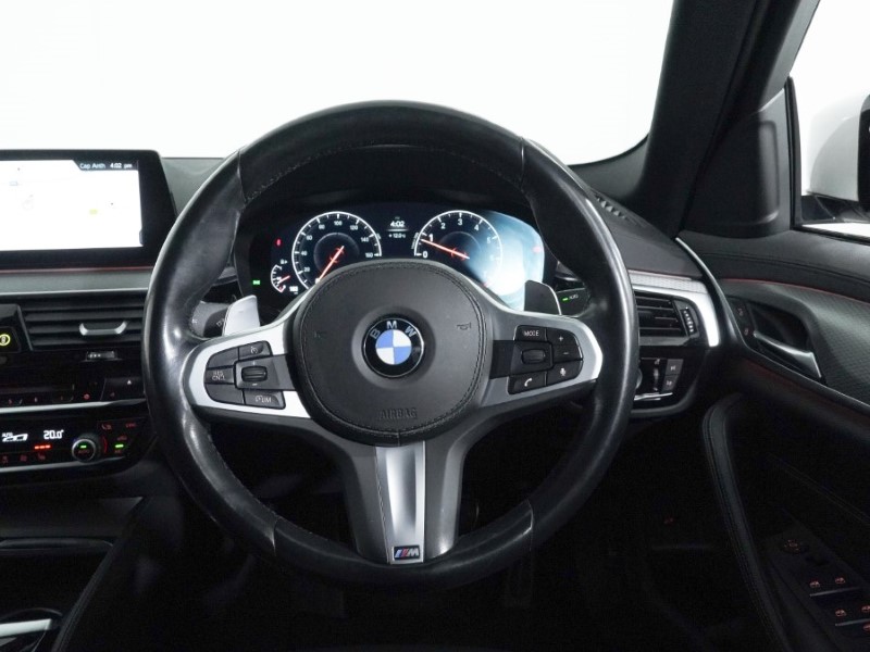2018 (68) BMW 5 SERIES 530i M Sport 4dr Auto 3555389