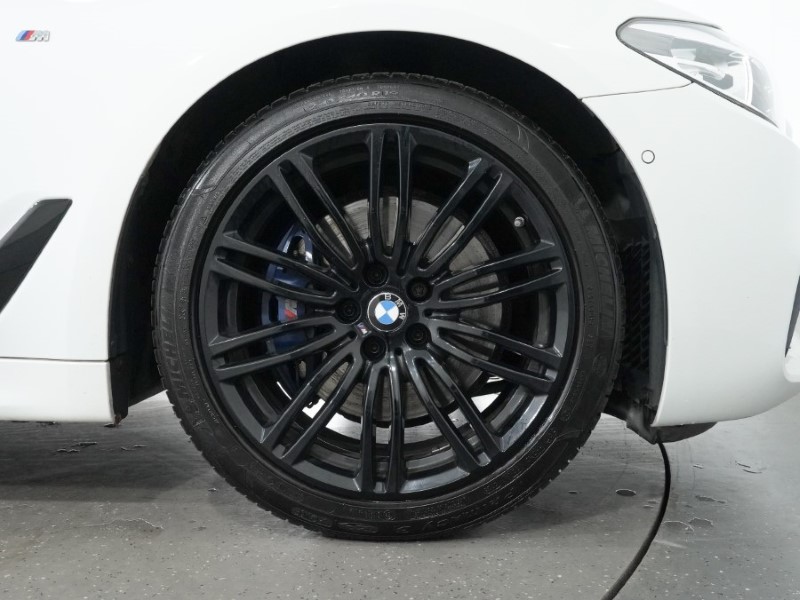 2018 (68) BMW 5 SERIES 530i M Sport 4dr Auto 3555390