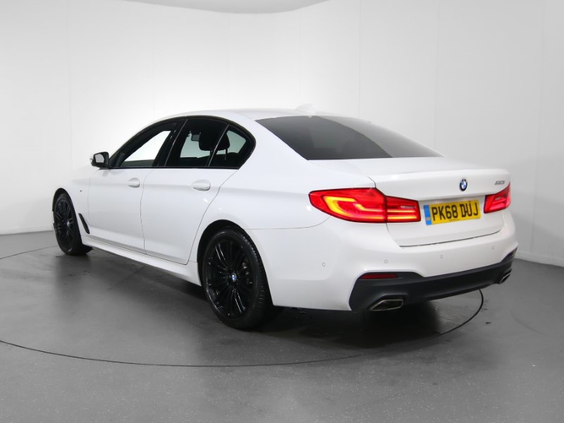 2018 (68) BMW 5 SERIES 530i M Sport 4dr Auto 3555395