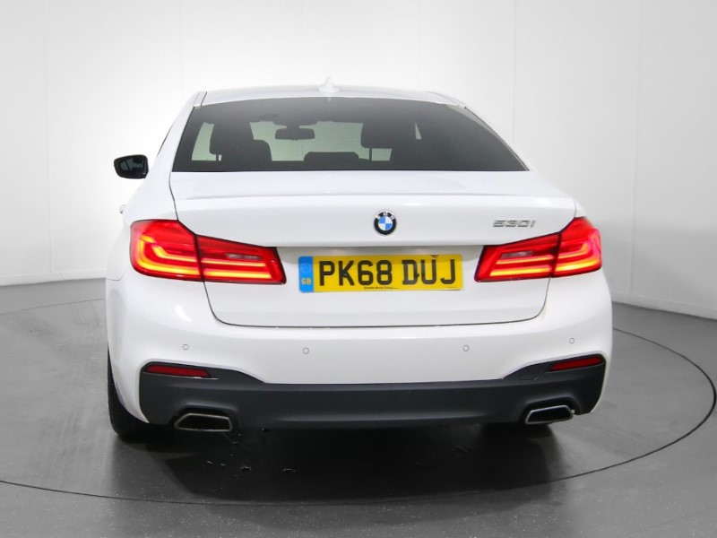 2018 (68) BMW 5 SERIES 530i M Sport 4dr Auto 3555396