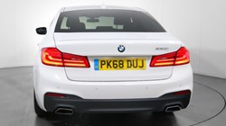 2018 (68) BMW 5 SERIES 530i M Sport 4dr Auto 3555396