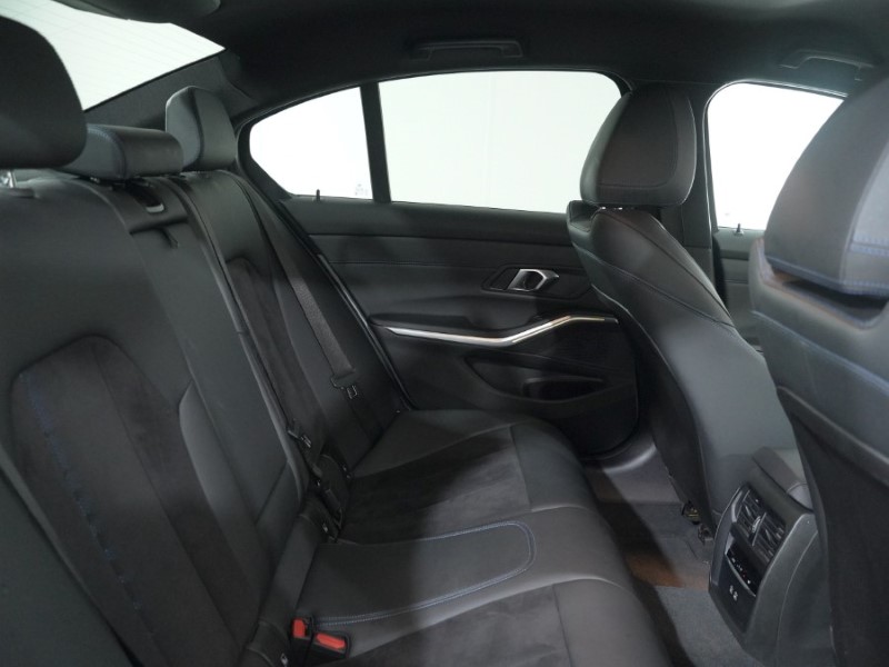 2024 (74) BMW 3 SERIES 320i M Sport 4dr Step Auto 4893868