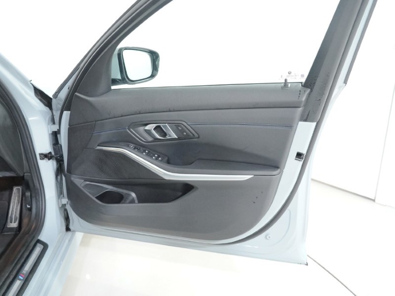 2024 (74) BMW 3 SERIES 320i M Sport 4dr Step Auto 4893876