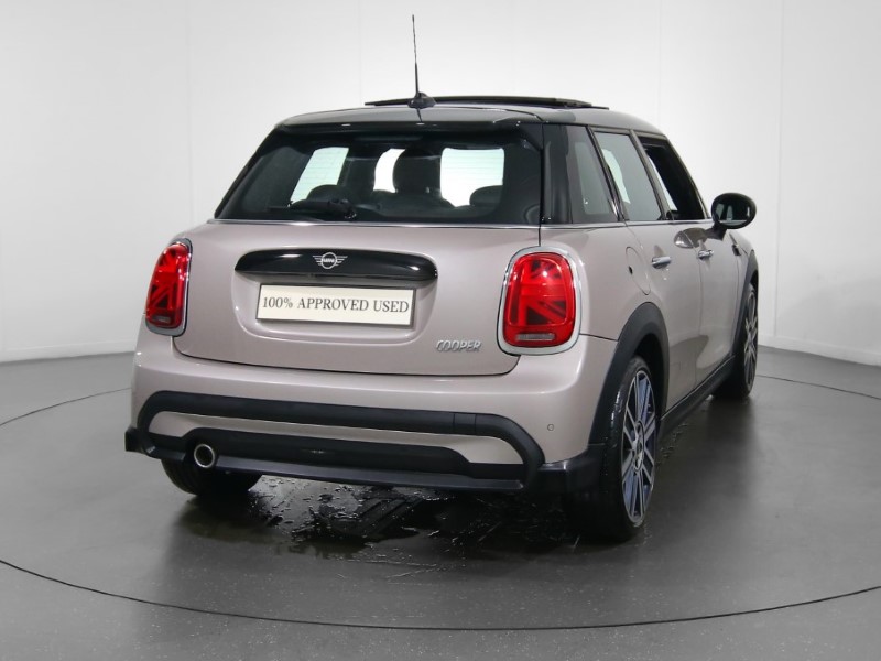 2023 (23) MINI HATCHBACK 1.5 Cooper Exclusive Premium Plus 5dr Auto 3561300