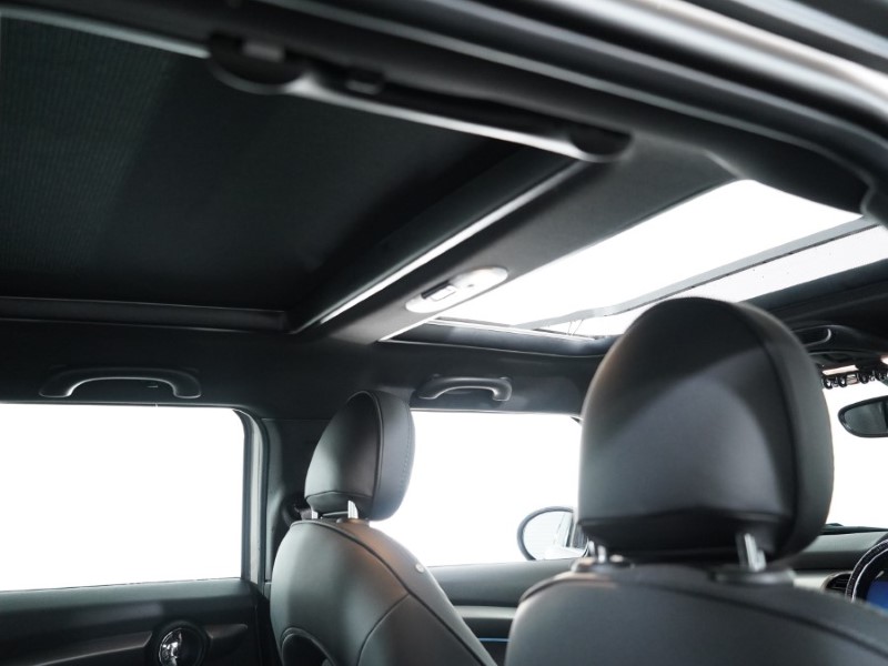 2023 (23) MINI HATCHBACK 1.5 Cooper Exclusive Premium Plus 5dr Auto 3561268